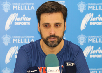 Alejandro Alcoba, en la rueda de prensa oficial del club de nuestra ciudad.