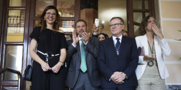 Eduardo de Castro junto a Gloria Rojas y Mustafa Aberchán.