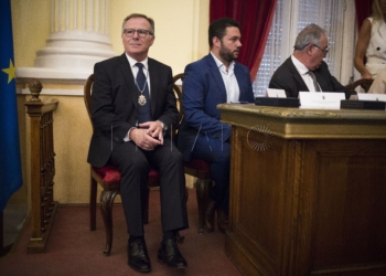 Sociedad polarizada y polémicas en curso