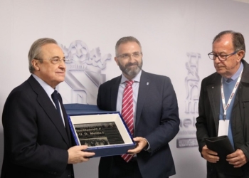 Luisma Rincón, presidente de la entidad azulina junto al del Real Madrid.