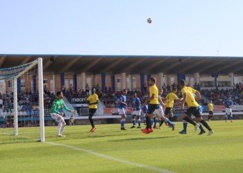 Imagen del partido que disputaron la UD Melilla y el Atlético Baleares.