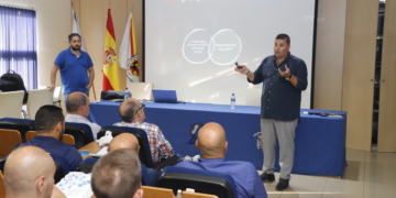 Uno de los momentos vividos en los salones de la Real Federación Melillense de Fútbol.