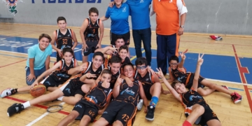 Foto de familia de los jugadores que componen este club de nuestra ciudad.
