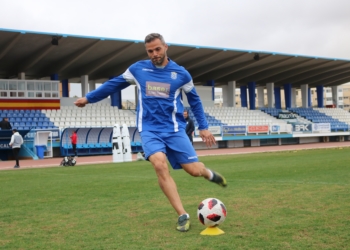Richi, jugador de la escuadra melillense.