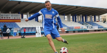Richi, jugador de la escuadra melillense.
