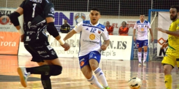 El ala-cierre melillense destaca por su poderío físico y por su entrega en la pista.