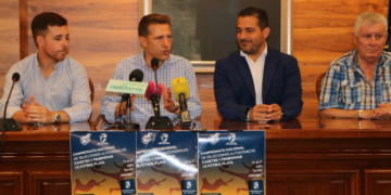 Al acto acudieron el nuevo presidente de la Real Federación Andaluza de Fútbol y el alcalde de la localidad malagueña.