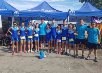 Componentes de los equipos escolares que intervinieron en los Nacionales por relevos.