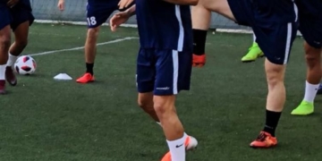 Borja López, segundo por la derecha.