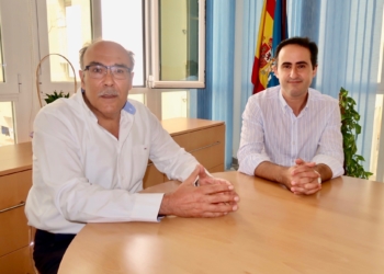 Imagen de minutos antes de iniciarse la reunión.
