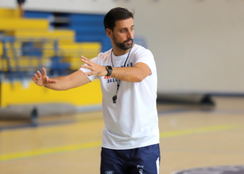 Alejandro Alcoba, primer entrenador del Melilla BC.