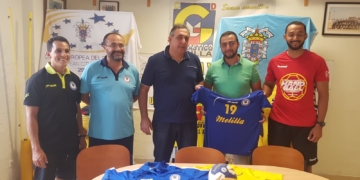 Pablo Torres fue presentado en la tarde de ayer como nuevo primer entrenador del representante melillense en Primera Nacional de Balonmano.
