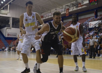 Matulionis, en una acción de juego de la pasada campaña en la que se enfundó la elástica del Bilbao Basket.