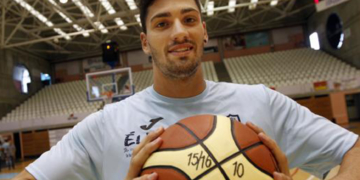 El jugador almeriense ha sido uno de los fijos en todos los equipos de la parte alta en los que ha militado.