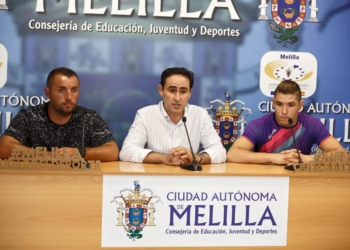 Jalid Said, flanqueado por Riduan Amar e Ismael Jamali.