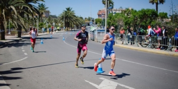 Ambos triatletas melillenses, en una de las competiciones locales.