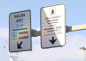 Hoy se prevé que embarquen 1.205 vehículos con destino a la península