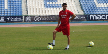 El primer entrenador de la escuadra de nuestra ciudad, en la sesión de entrenamiento que se desarrolló en la jornada de ayer.