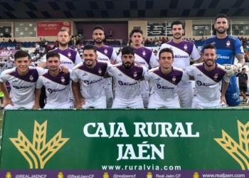 Jugadores del once inicial del Real Jaén al cual se enfrentaron los melillenses en la primera de las jornadas de competición.