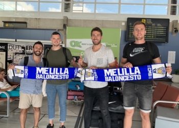 Llegadas de algunos de los jugadores del Melilla BC a nuestra ciudad.