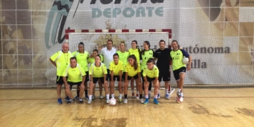 Integrantes de la primera plantilla melillenses que se encuentran realizando la presente pretemporada.