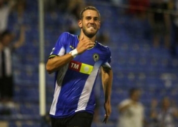 Carlos Fernández, con la elástica del Hércules de Alicante.