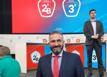 El máximo responsable azulino, en una de sus reuniones en la RFEF.