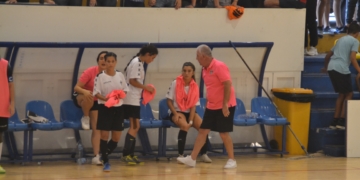 El primer entrenador del Torreblanca, en el primer partido de la competición liguera.