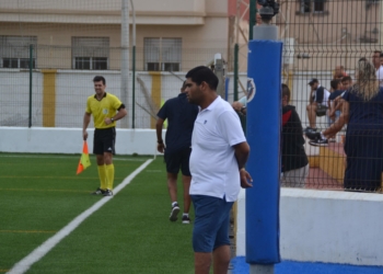 Felipe Heredia fue quien se sentó el pasado domingo en el banquillo.