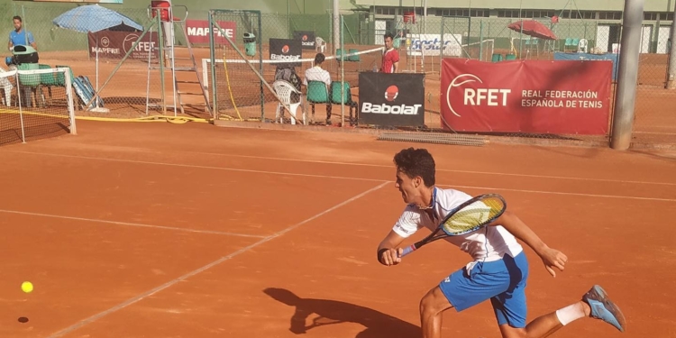 Ricardo Ojeda se lleva el título del Internacional Ciudad de Melilla