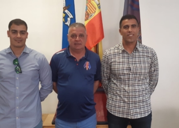 Técnicos de la escuadra de nuestra ciudad junto al presidente de la entidad blaugrana Javier Martínez.