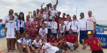Foto de familia de los primeros clasifcados en cada una de las categorías en la entrega de trofeos que se celebró en la jornada de ayer.