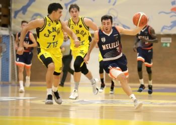 El Melilla BC derrota a un serio Canoe