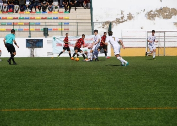 La escuadra que entrena Hakim estuvo muy cerca de lograr la primera victoria.