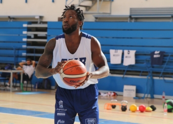 El jugador del Club Melilla Baloncesto llega con ganas de jugar y se encuentra encantando con el grupo de compañeros y técnicos.