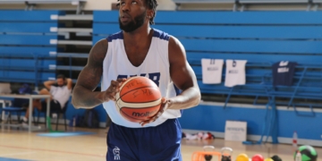 El jugador del Club Melilla Baloncesto llega con ganas de jugar y se encuentra encantando con el grupo de compañeros y técnicos.