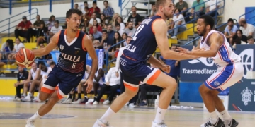 Jugada del último partido de liga disputado en tierras melillenses.