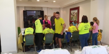 Todos los participantes tuvieron que recoger sus dorsales durante el día de ayer.