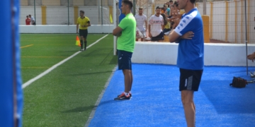 El técnico melillense está realizando una buena temporada junto a sus futbolistas.