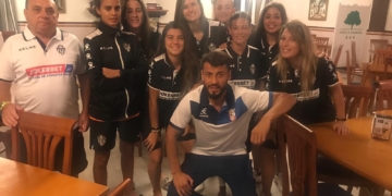 Durante el desplazamiento se encontraron con el jugador melillense de la AD Ceuta, Sufian.