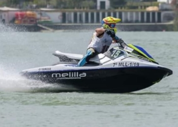 El piloto melillense, en plena competición.