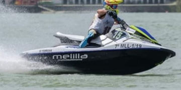 El piloto melillense, en plena competición.