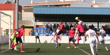 Imagen del último partido de la escuadra melillense en el grupo IX de la Tercera División.