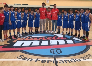Componentes de uno de los combinados de la Federación Melillense de Baloncesto.