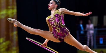 La gimnasta israelí llegará con todo su equipo de trabajo.