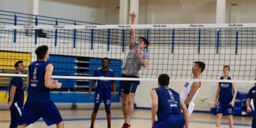 Los jugadores del Melilla Baloncesto se vistieron de corto en la jornada de ayer para la realización de una sesión de entrenamientos.