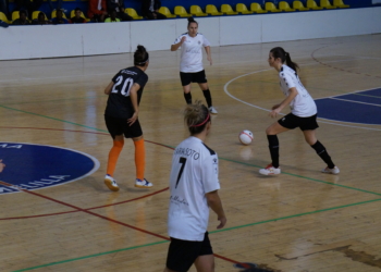 Las jugadoras melillenses, en su último partido de liga.