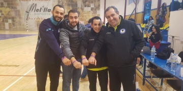 Componentes del cuerpo técnico local junto al presidente de la entidad melillense.