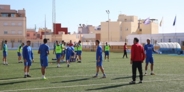 Los jugadores azulinos, en el entrenamiento celebrado en la jornada de ayer.