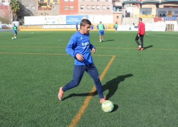 Pepe Romero seguirá de baja por sanción este domingo.